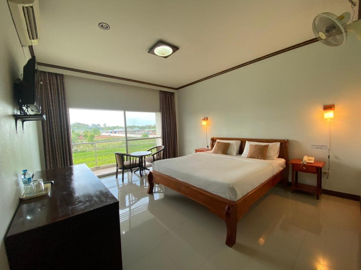 אודון תאני Mayuree Resort מראה חיצוני תמונה
