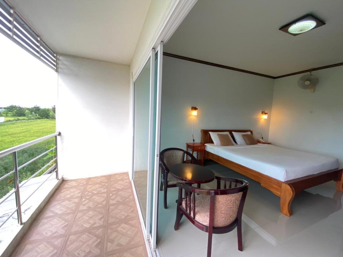 אודון תאני Mayuree Resort מראה חיצוני תמונה
